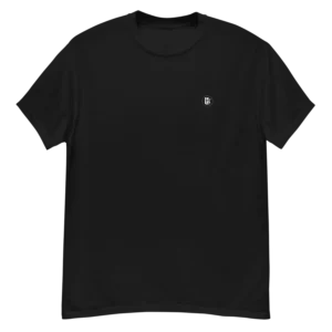 T-shirt Loakap Silver Dimension noir avec logo imprimé à l’avant, modèle de la collection de t-shirts imprimés Loakap